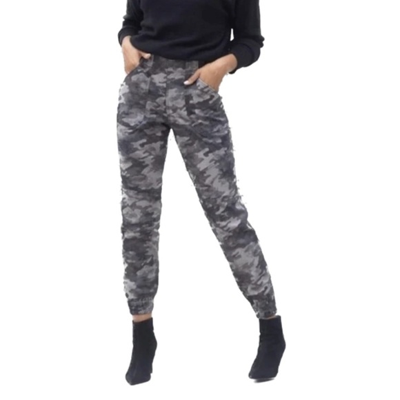 NEW SPANX- Stretch Mid Rise Twill Joggers - Picture 6 of 9